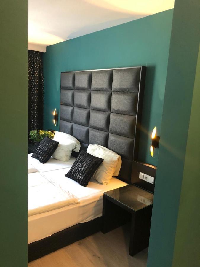 Athen 3* Kelsterbach