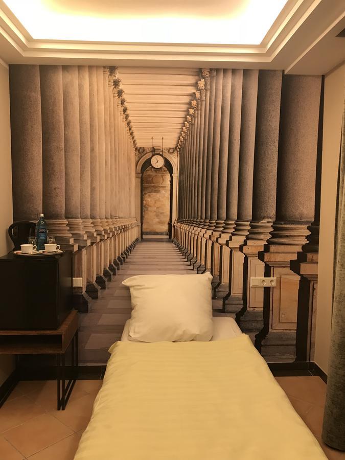 Athen Hotel 3*