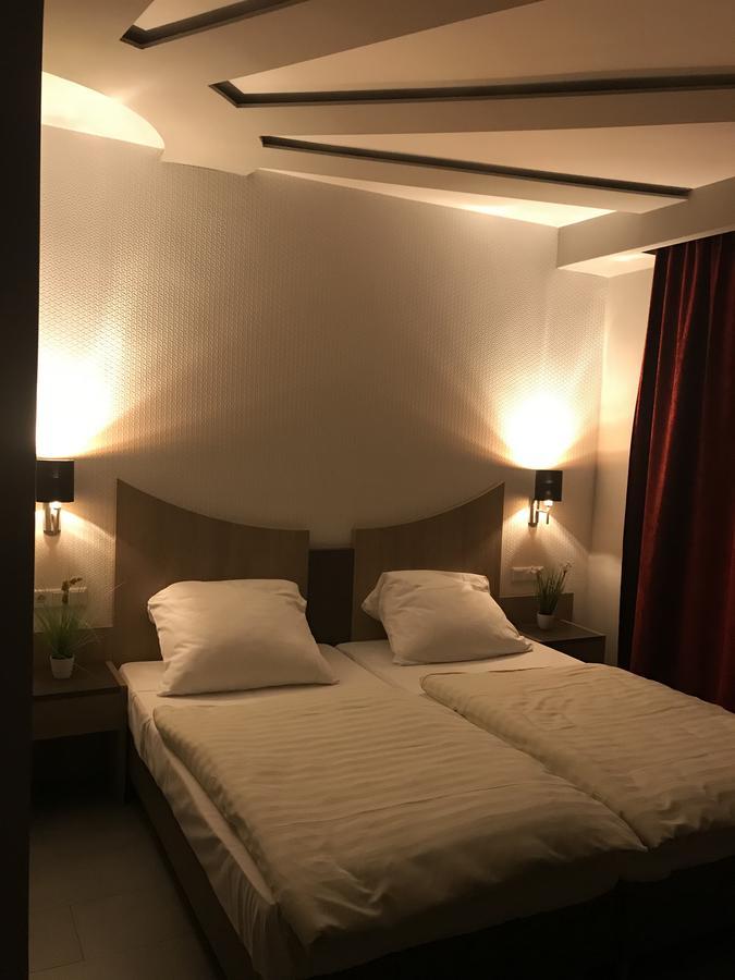 Athen Hotel 3*