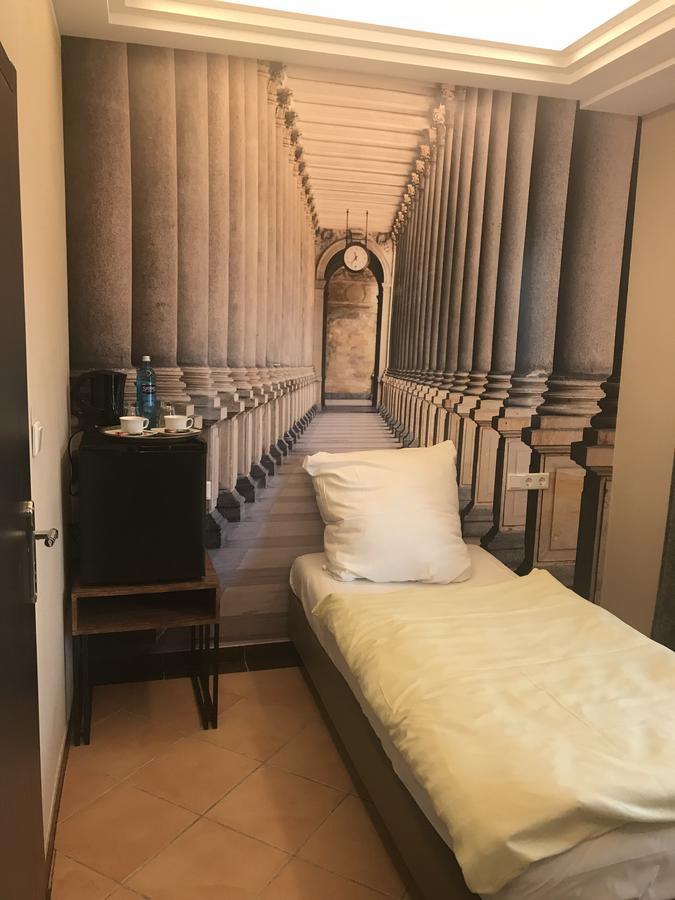 Athen Hotel