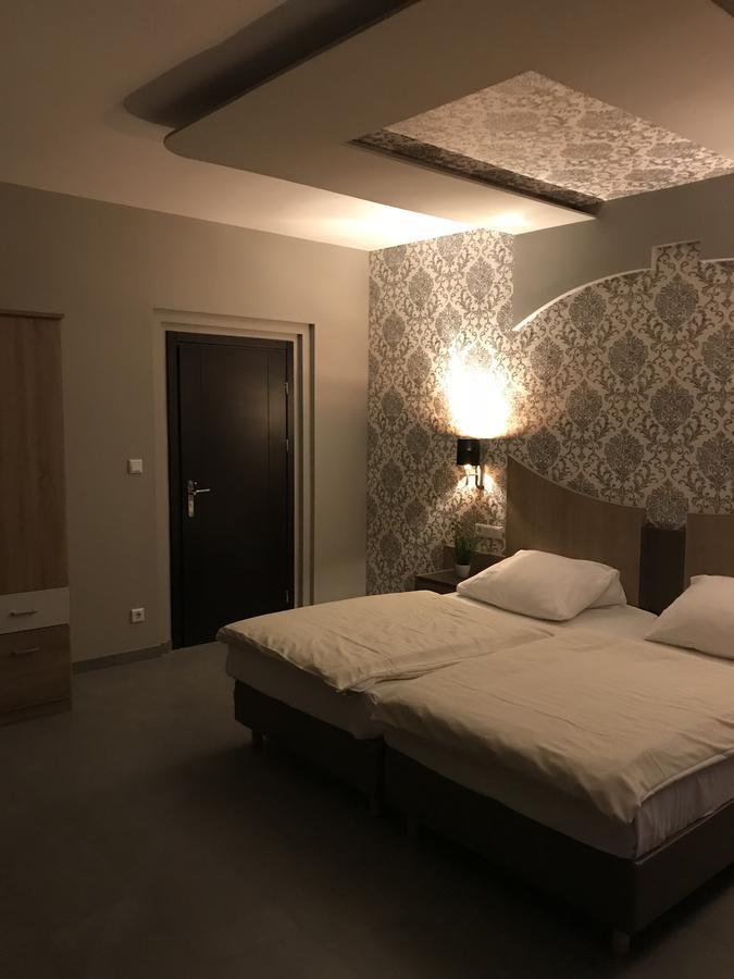 Athen 3* Kelsterbach