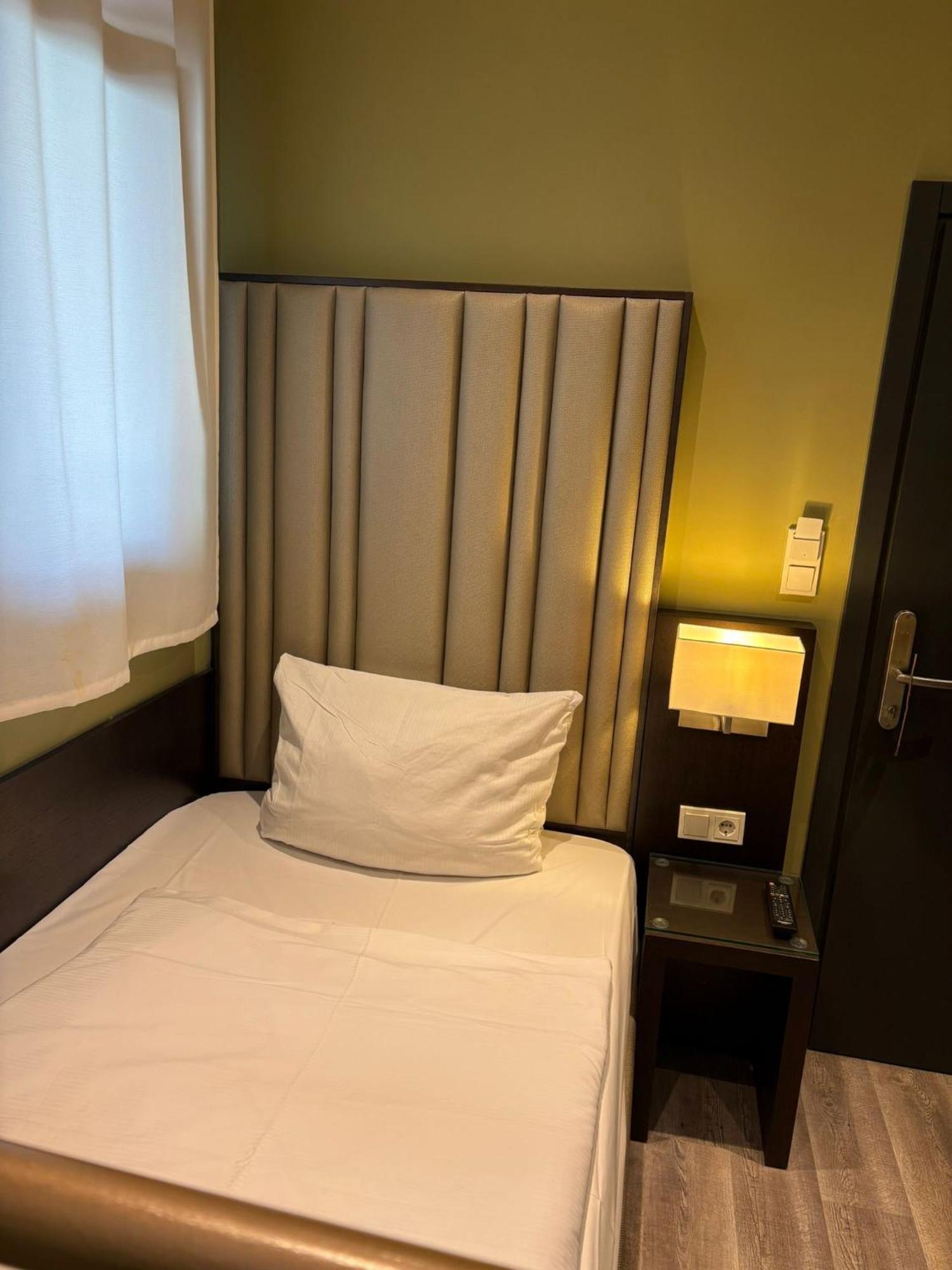 Athen Frankfurt Airport Kelsterbach